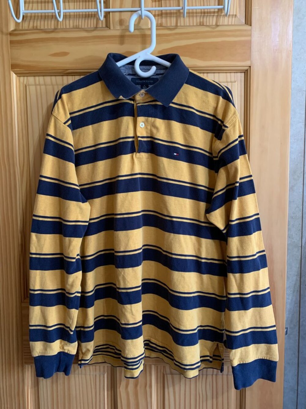 Tommy Hilfiger collared men's shirt
